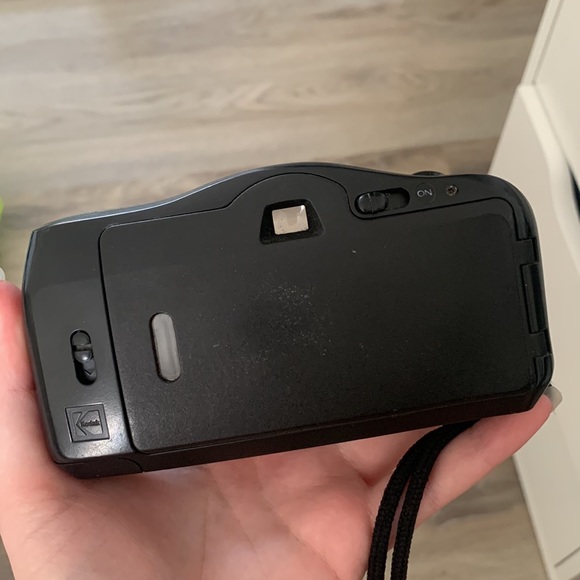 KODAK STAR 710 FILM CAMERA - Picture 3 of 5